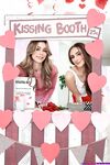 Cash For Kisses On Valentines Day - S25:E7