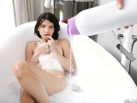 Stepsis Gets Dirty After A Bath - S10:E5