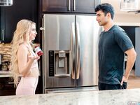 My Stepsisters Moaning - S9:E7