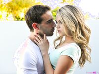 Little Passion - S18:E1