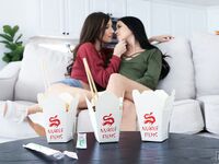 Our Thanksgiving Threesome - S47:E20