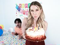 Moms Birthday Surprise - S6:E3
