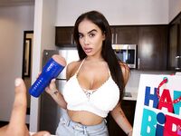 Stepmom Gave Me Birthday Sex - S1:E6