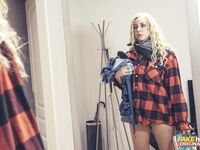 All-natural Blondie Named Amaris Gets Eaten Out And Screwed By Her Long-haired Lover