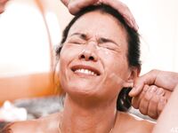 Dana Vespoli Gets Eaten Out And Double Penetrated In Bed