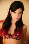 Sexy Dark Haired Lady Nelli Hunter In Bra And Stockings Likes To Display Her Cunt