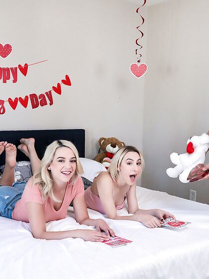 Stepsisters Valentines Day Free Use Gift - S7:E1