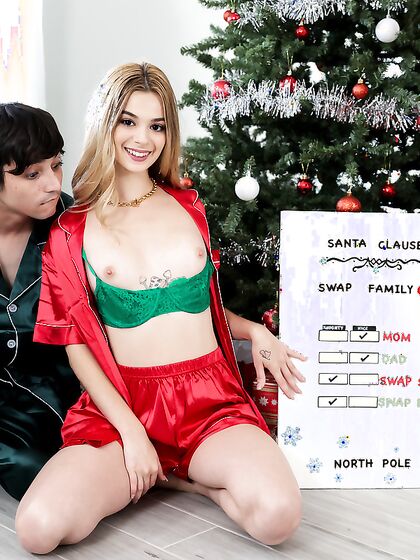 Naughty Or Nice We Are All Cumming This Christmas - S6:E4