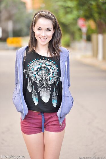 Ces photos de longues jambes (Emily Grey)