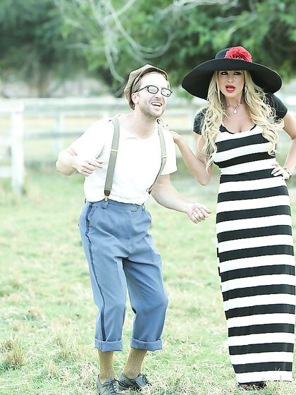 Luscious Kelly Madison Spreads Butt Cheeks And Pussy Lips Of Her Girlfriends And Licks Their Holes photos (Kendra Lust, Christy Mack)