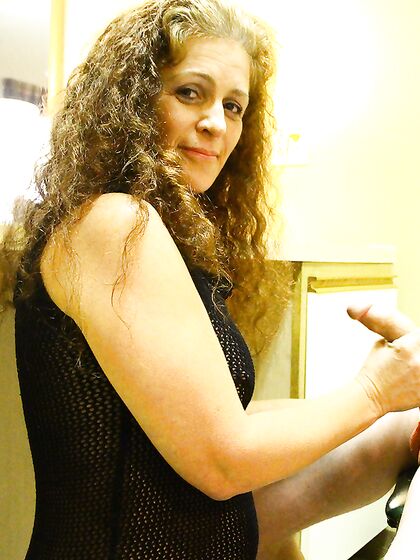 See The Topless Woman Lisa Brown Skillfully Jerking Off The Long Ram Rod