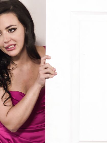 Madison Morgan And Whitney Wright Bring Each Other To A Powerful Orgasm