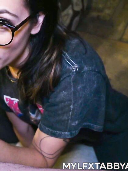 Tabby Noname Sucks Thick Throbbing Cock And Gets Pounded In POV