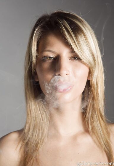 Today We've Got A New Series Of Photos Featuring Sultry Slim Czech Model Moni photos (Paloma A)