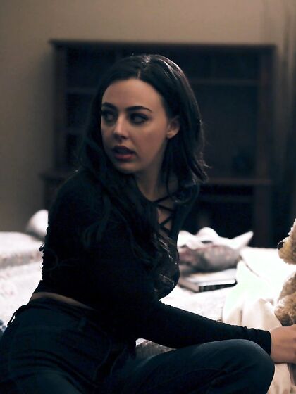Whitney Wright s'amuse avec son mari et leur poupée sexuelle