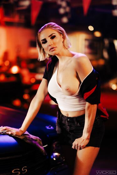 Short-haired Beauty With Fine Tits Gets Fucked In The Garage photos (Kenzie Anne, Seth Gamble)