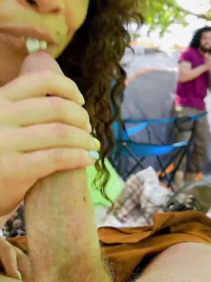 Lulu Chu y Willow Ryder perforan sus coños exóticos