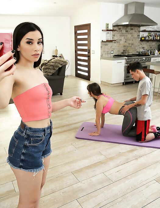 Mom And Step Son Do Yoga Together - S12:E4