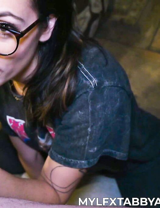 Tabby Noname Sucks Thick Throbbing Cock And Gets Pounded In POV