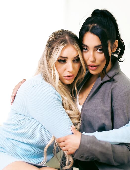 Fantastic Lesbian XXX Scene With Vanessa Sky And Kayley Gunner