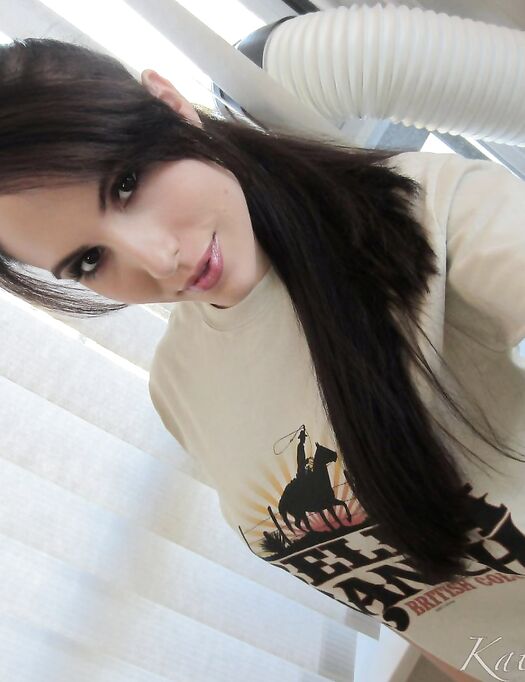 Cute Busty Brunette Honey Katie Banks Is Gonna Show Off Her Nice Body...